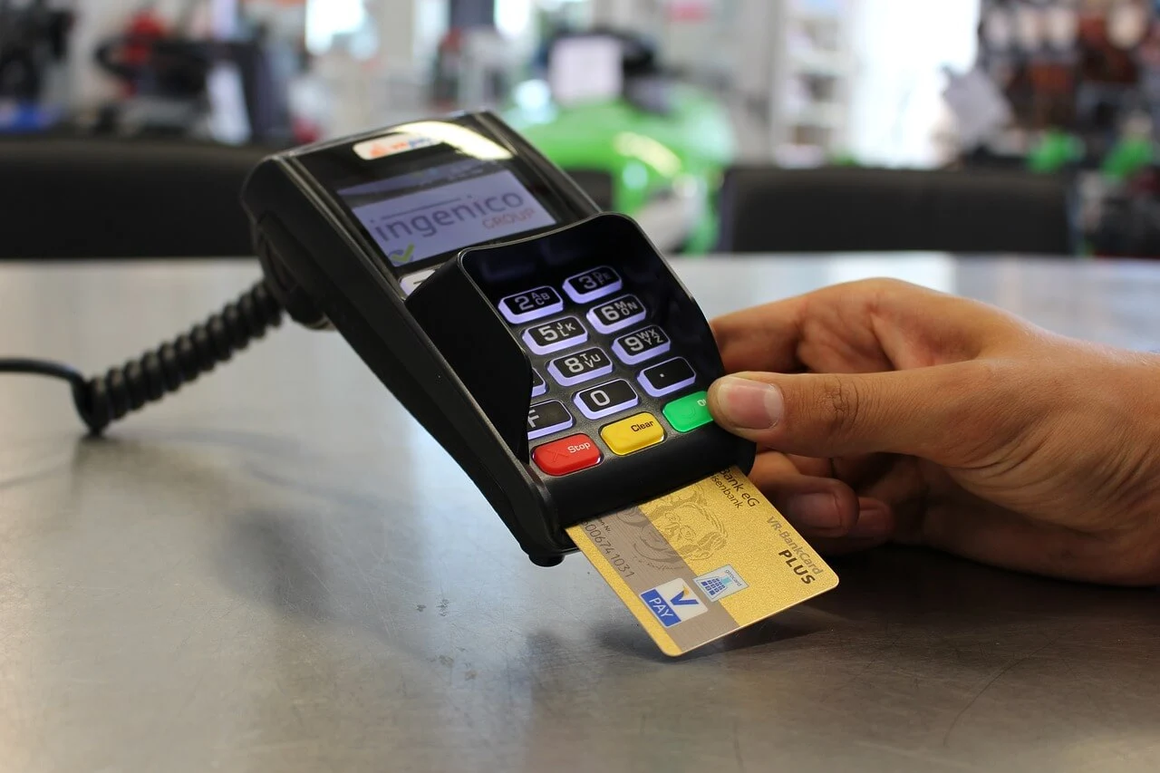 Hogyan találja meg a bankkártya PIN-kódját